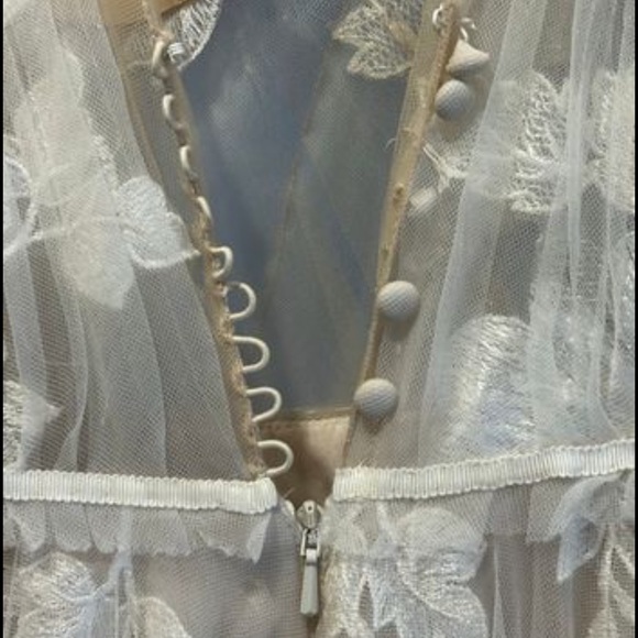 Willowby by Watters Lainie Wedding Dress - Picture 4 of 9